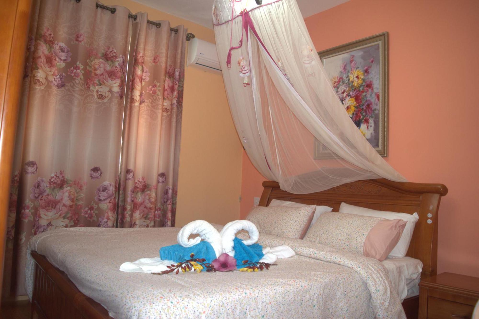 Blue Pearl Resort La Gaulette Esterno foto